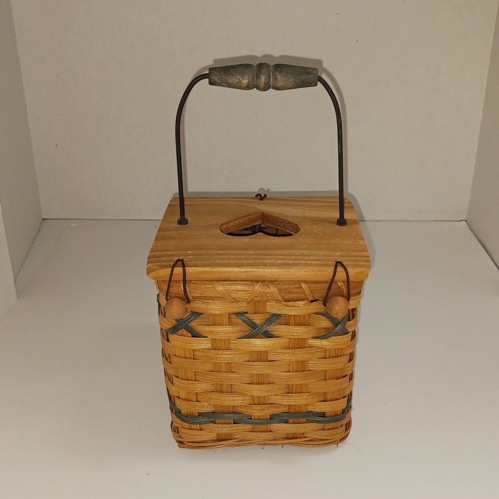 Wicker, Rattan Tissue Box Holder - Picture 3 of 7